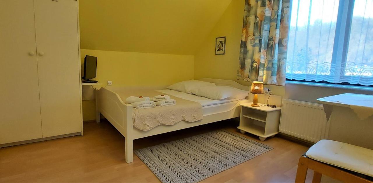 Dom Pod Kasztanami Apartment Kazimierz Dolny Exterior photo